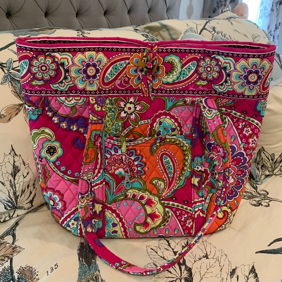 Vera Bradley Handbags - Vera Bradley tote